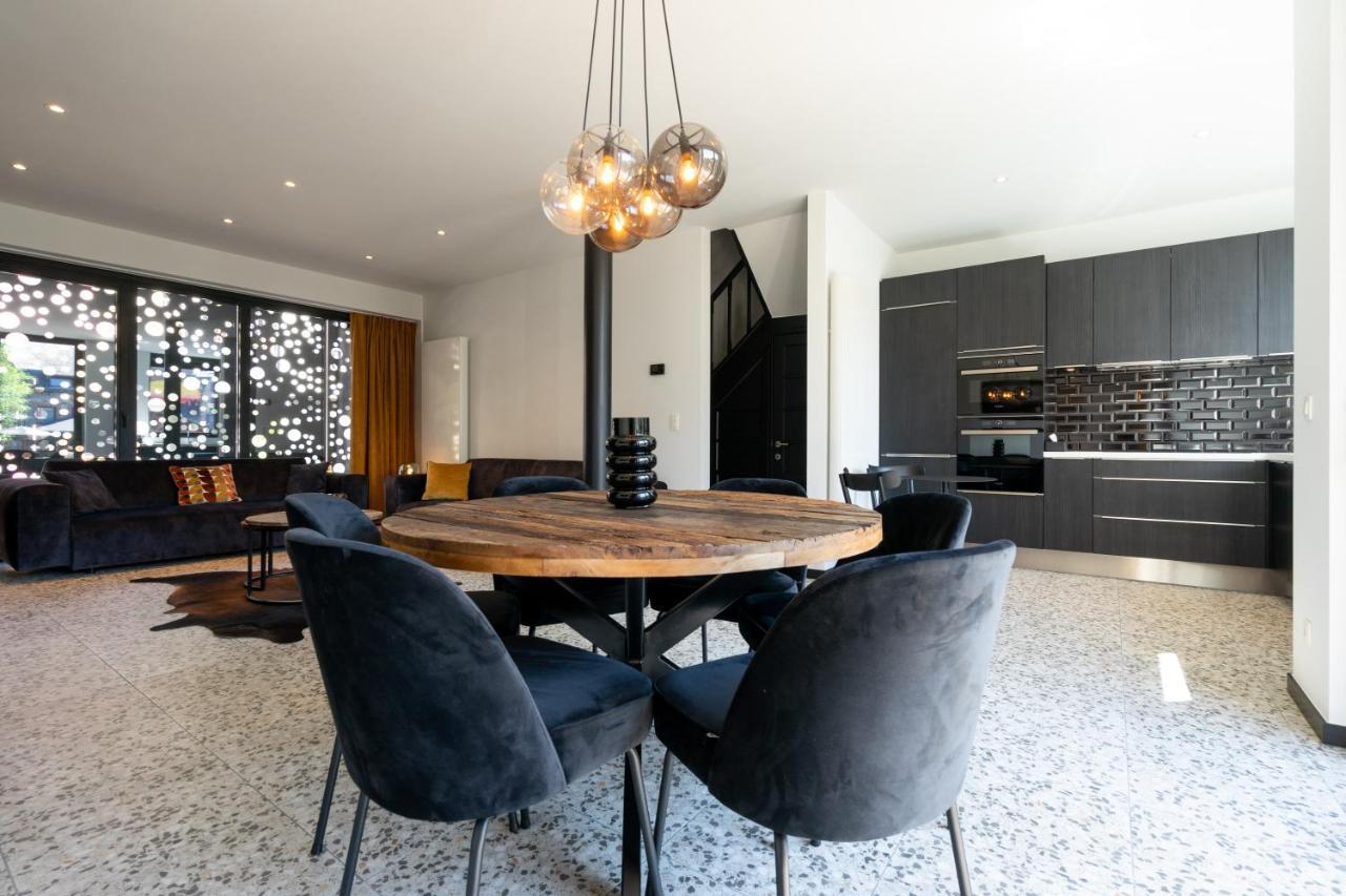 La Maison Noire 라로셰안알데네 외부 사진